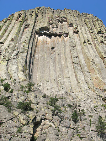 Devils Tower - The Legendary marks of the bear claws