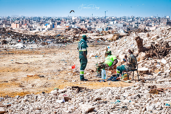 Senegal Dakar worker landfill Mbeubeuss people garbage