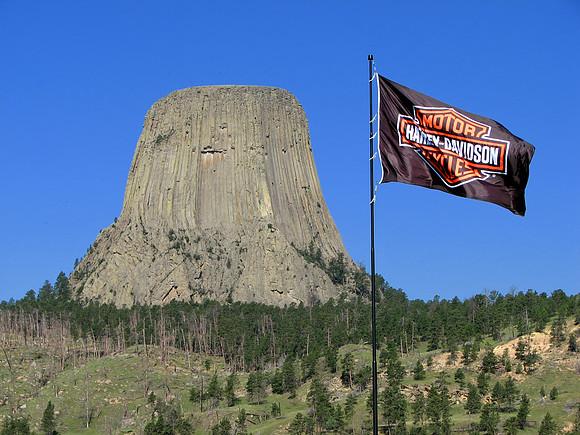 The Worlds largest Harley Davidson flag at Devils Tower Trading Post