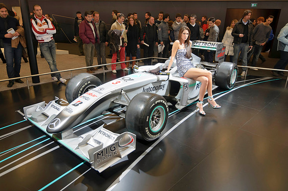 Mercedes MGP W01