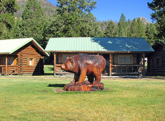 East Yellowstone Valley - Pahaska Tepee Lodge