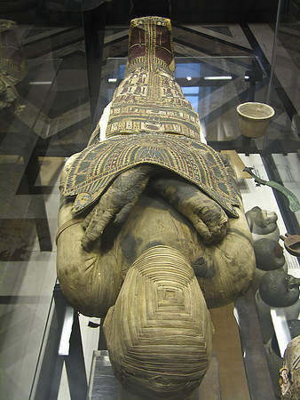 Louvre Museum - Mummy of a man